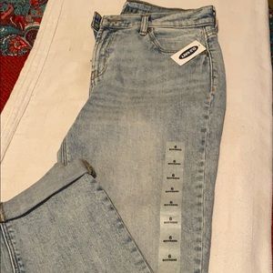Old navy boyfriend jeans size 6!